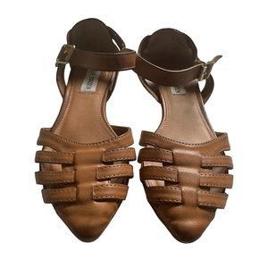 Size 6 Tan PU Leather Steve Madden Sandals